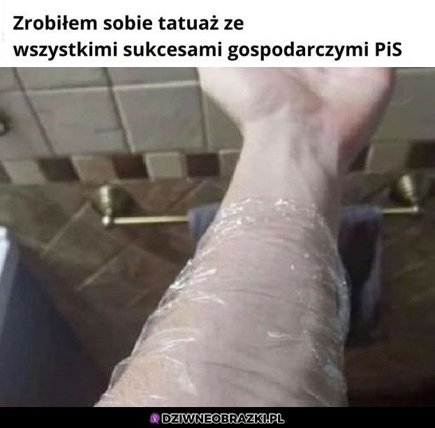 Potężny tatuaż