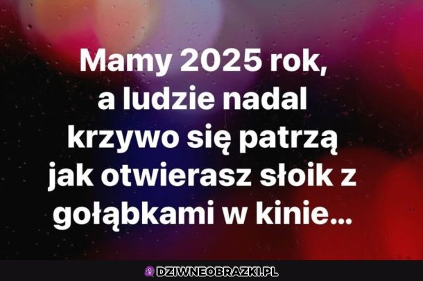 To powinna być podstawa obok popcornu 